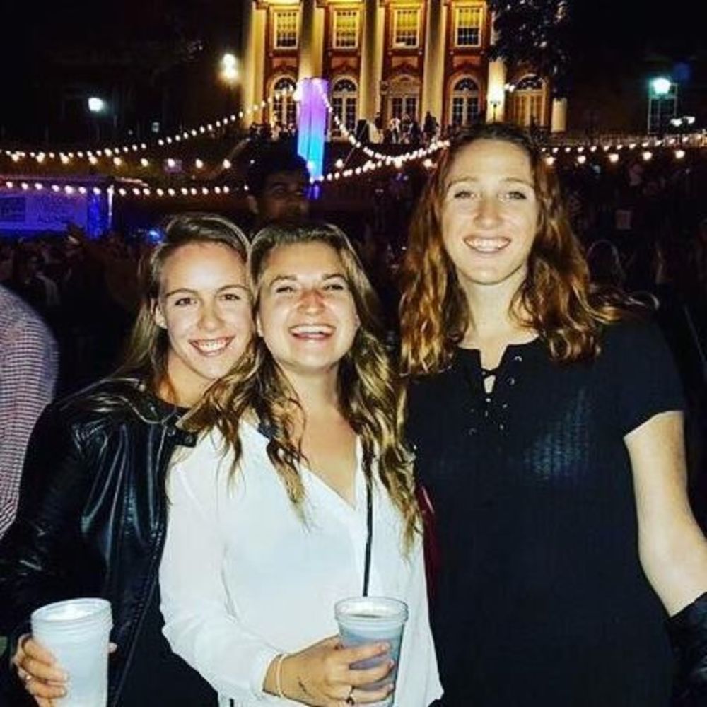 Meet your Posher, Hayley